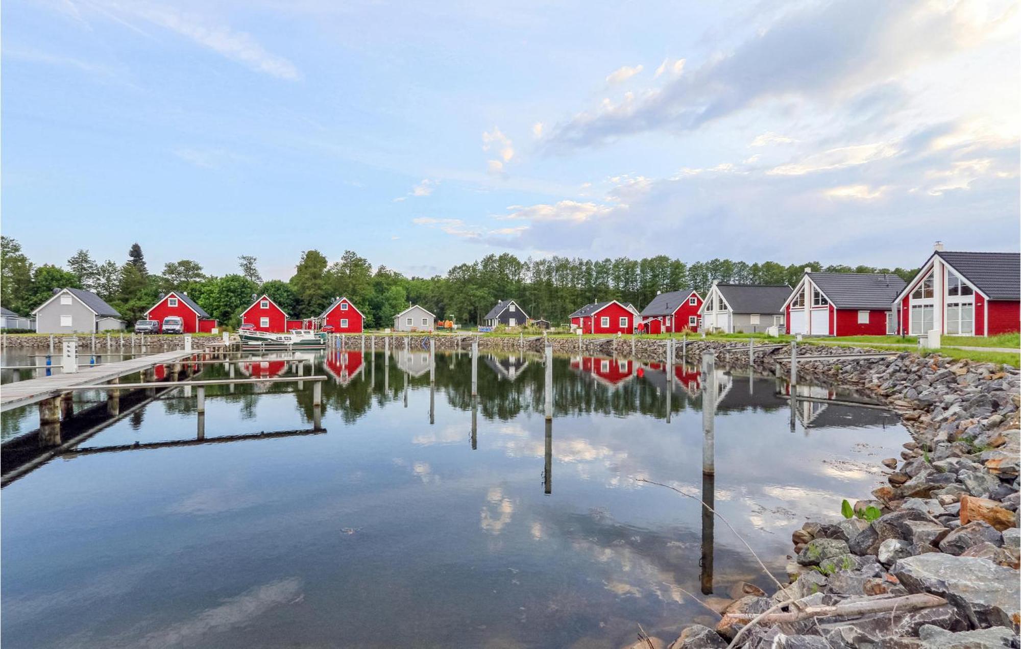 2 Bedroom Lovely Home In Zerpenschleuse Eksteriør bilde